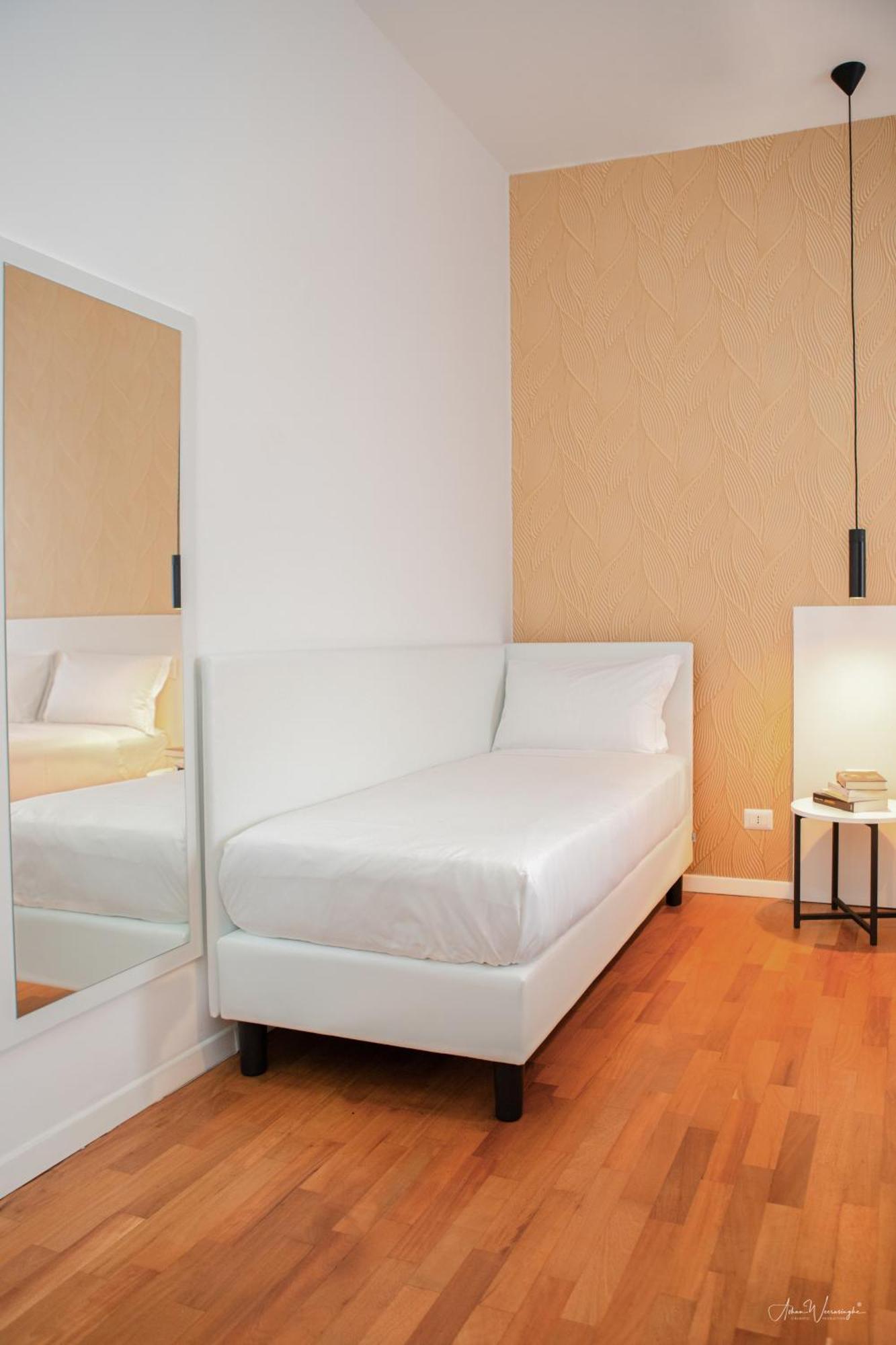 Magikrooms Topaz Rome Exterior photo
